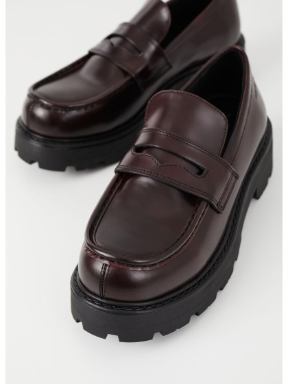 mocasín suela track burdeos