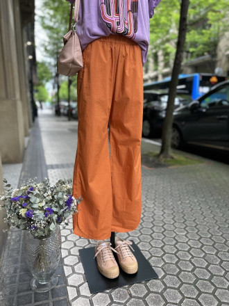 Pantalón naranja