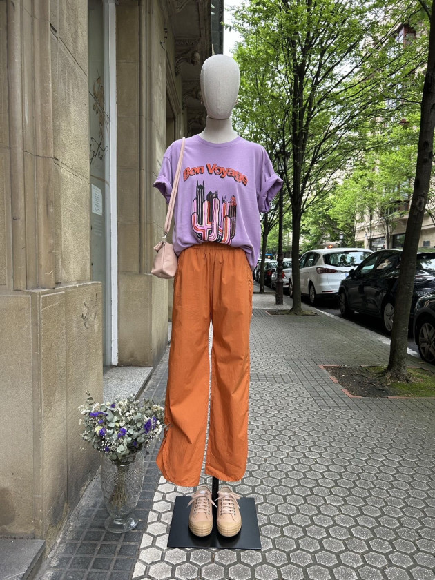 Pantalón naranja