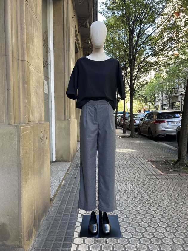 Pantalón gris pinza