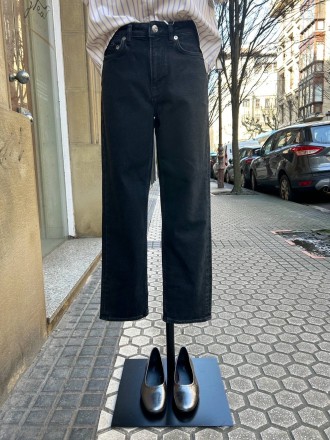 Vaquero lavado negro