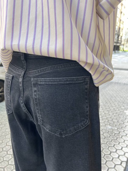Vaquero lavado negro