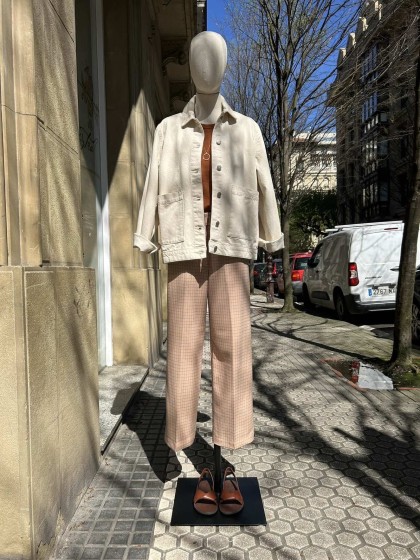 Pantalón cuadritos teja