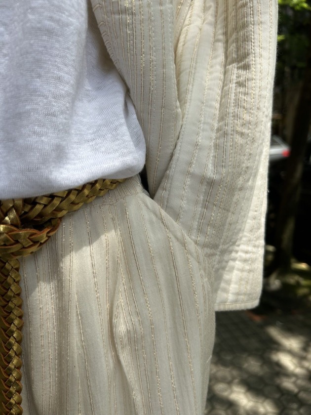 Pantalón rayitas doradas