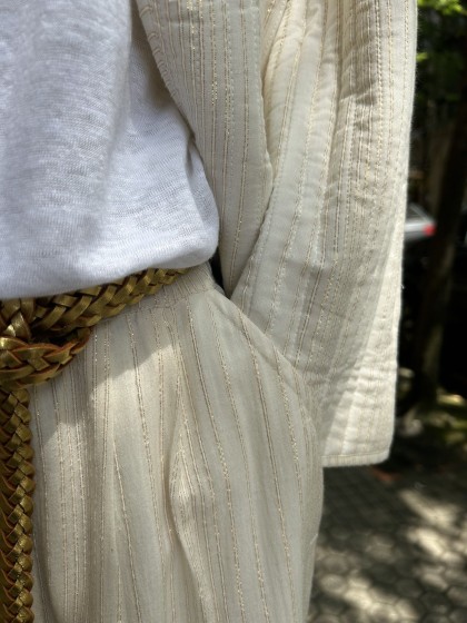 Pantalón rayitas doradas