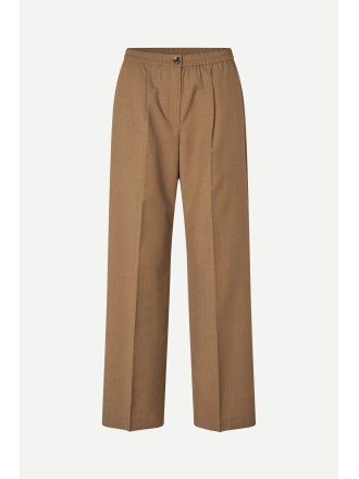 Pantalón lana fría camel