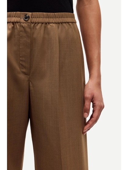 Pantalón lana fría camel