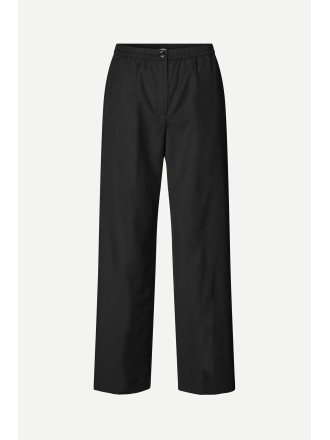 Pantalón lana fría negro