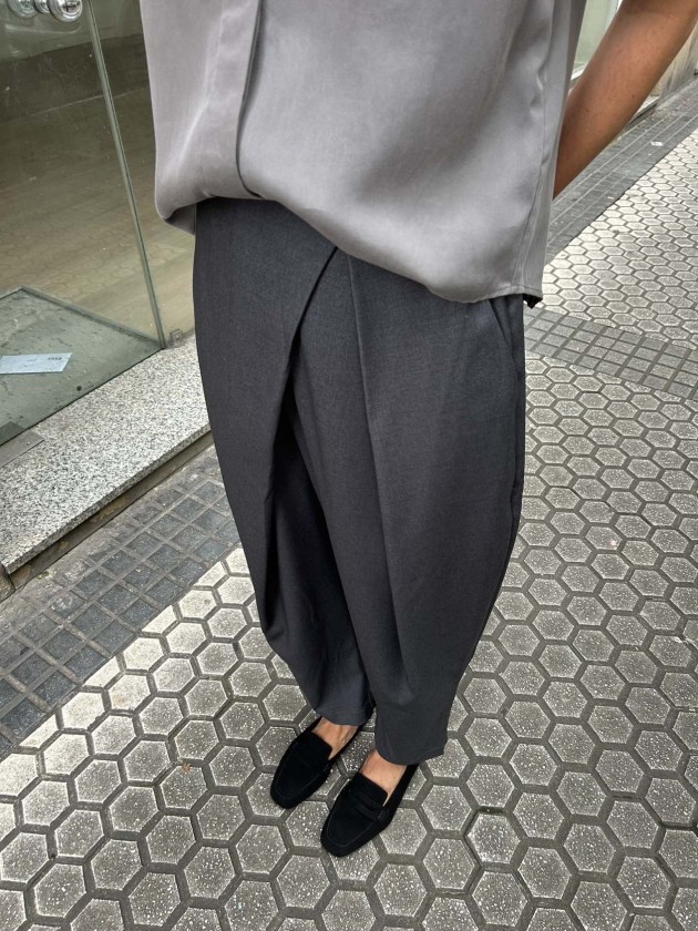 Pantalón anika gris