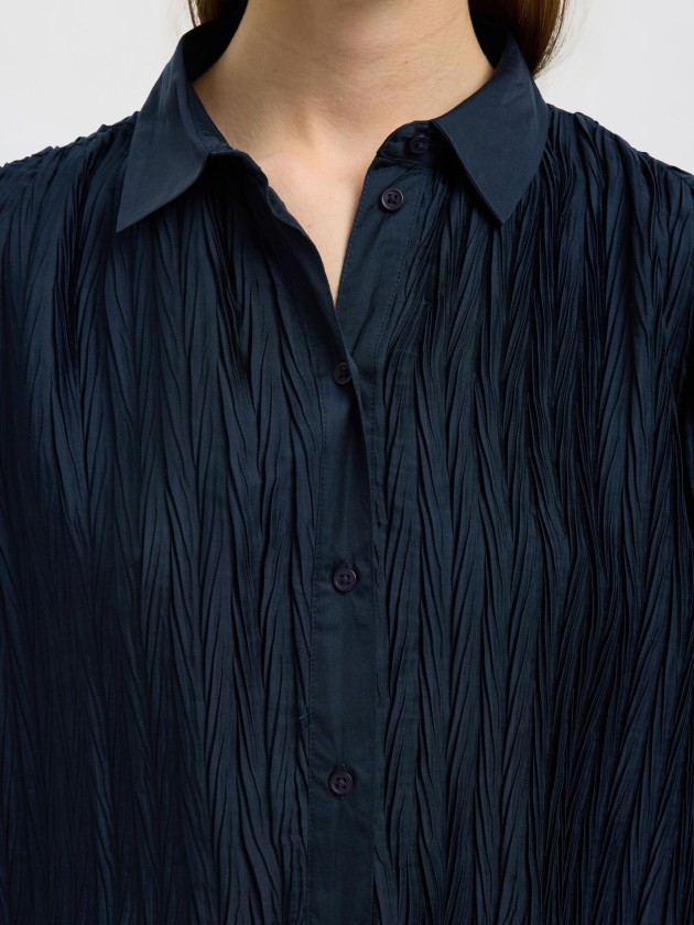 Camisa plisada azul