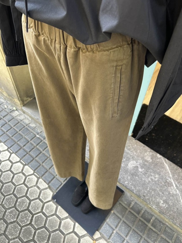 Pantalón verde/marrón