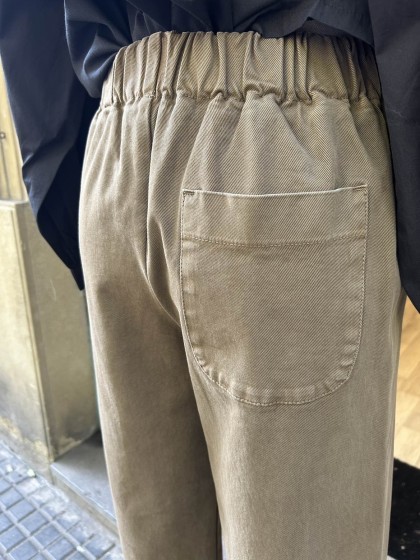 Pantalón verde/marrón