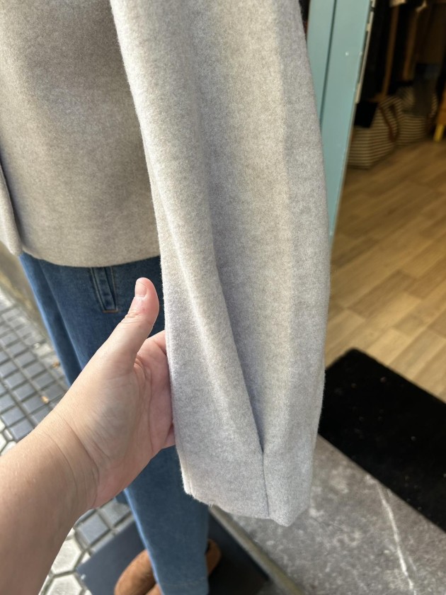 Chaqueta corta gris clara