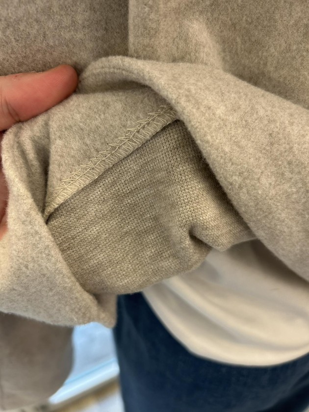 Chaqueta corta gris clara