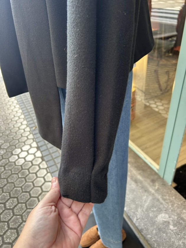 Chaqueta corta negra