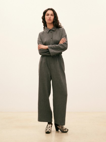 Pantalón cuadros gris