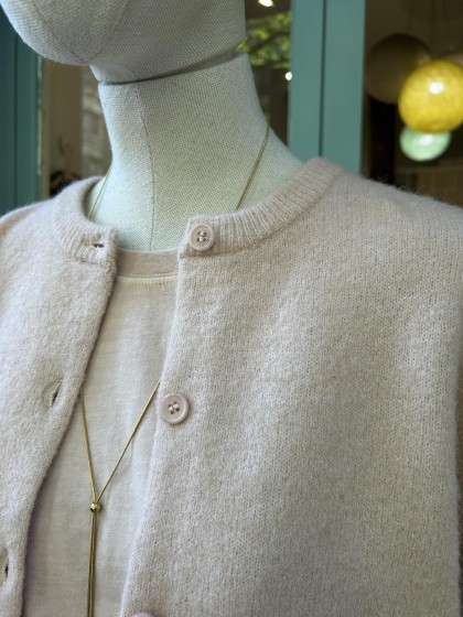 Cárdigan rosa empolvado