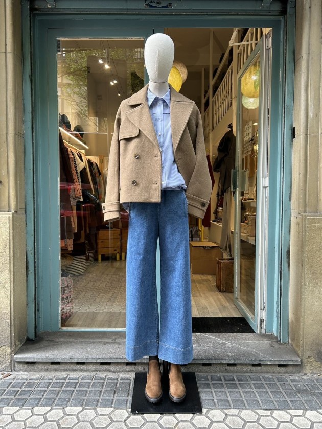 Chaqueta cruzada camel