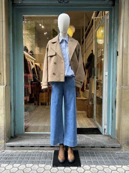 Chaqueta cruzada camel