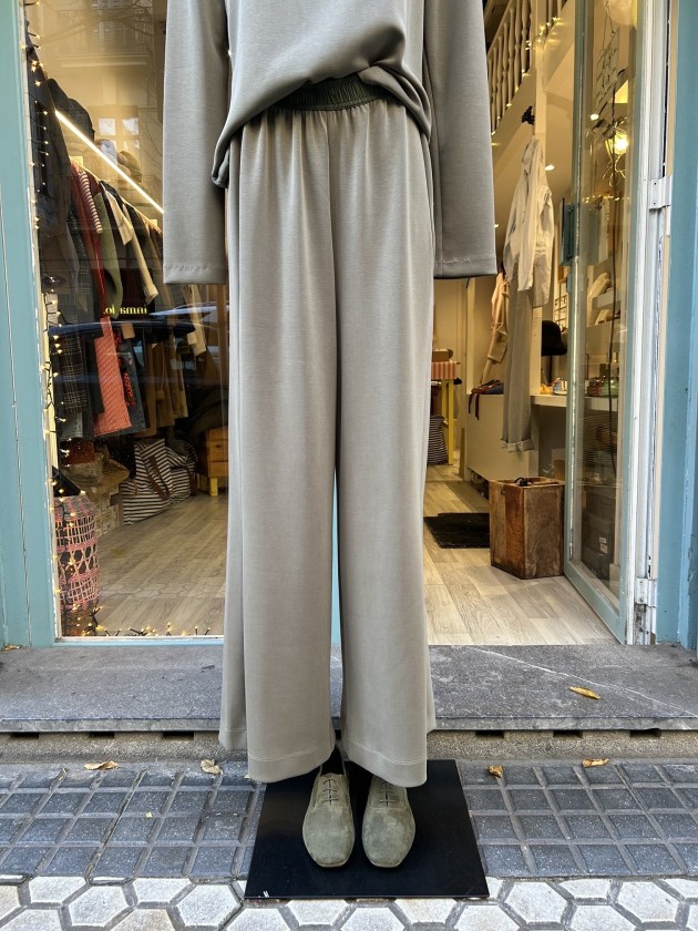 Pantalón modal verde