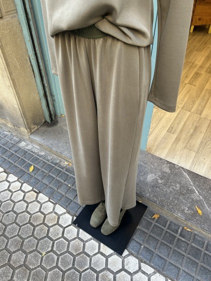 Pantalón modal verde