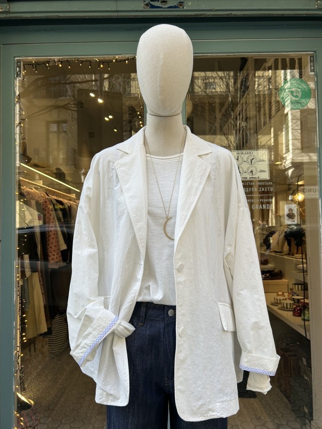 Americana oversize blanca