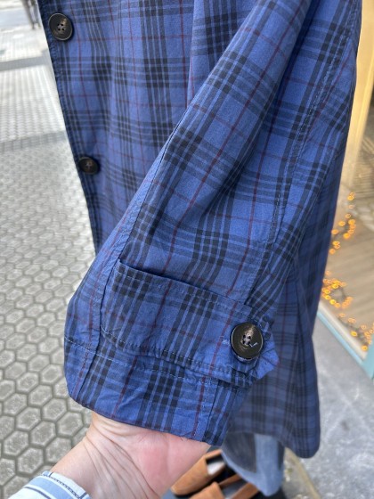 Gabardina reversible azul