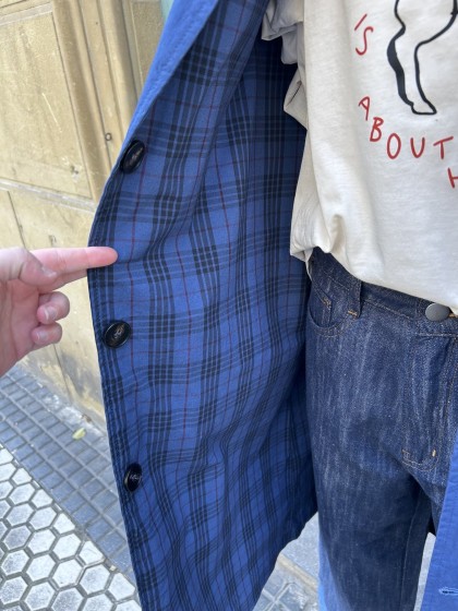 Gabardina reversible azul