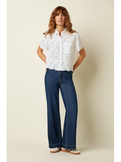 Camisa bordada blanca