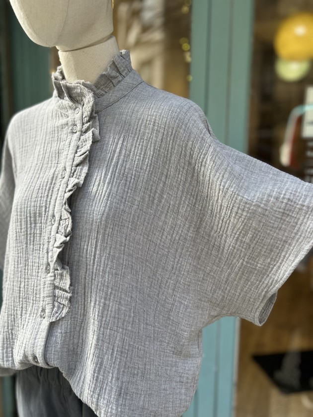 Camisa volante gris