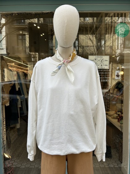Sudadera blanca lavada