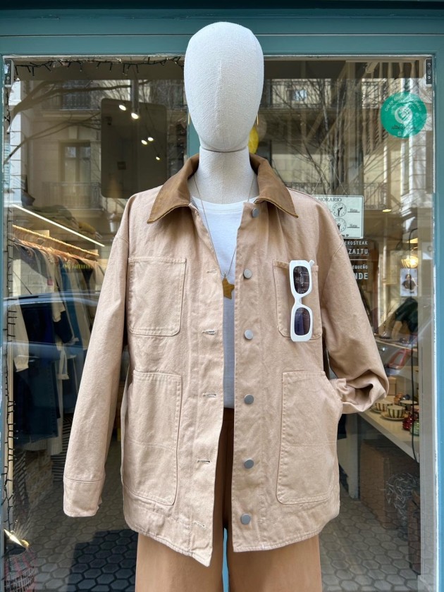 Chaqueta cargo beige